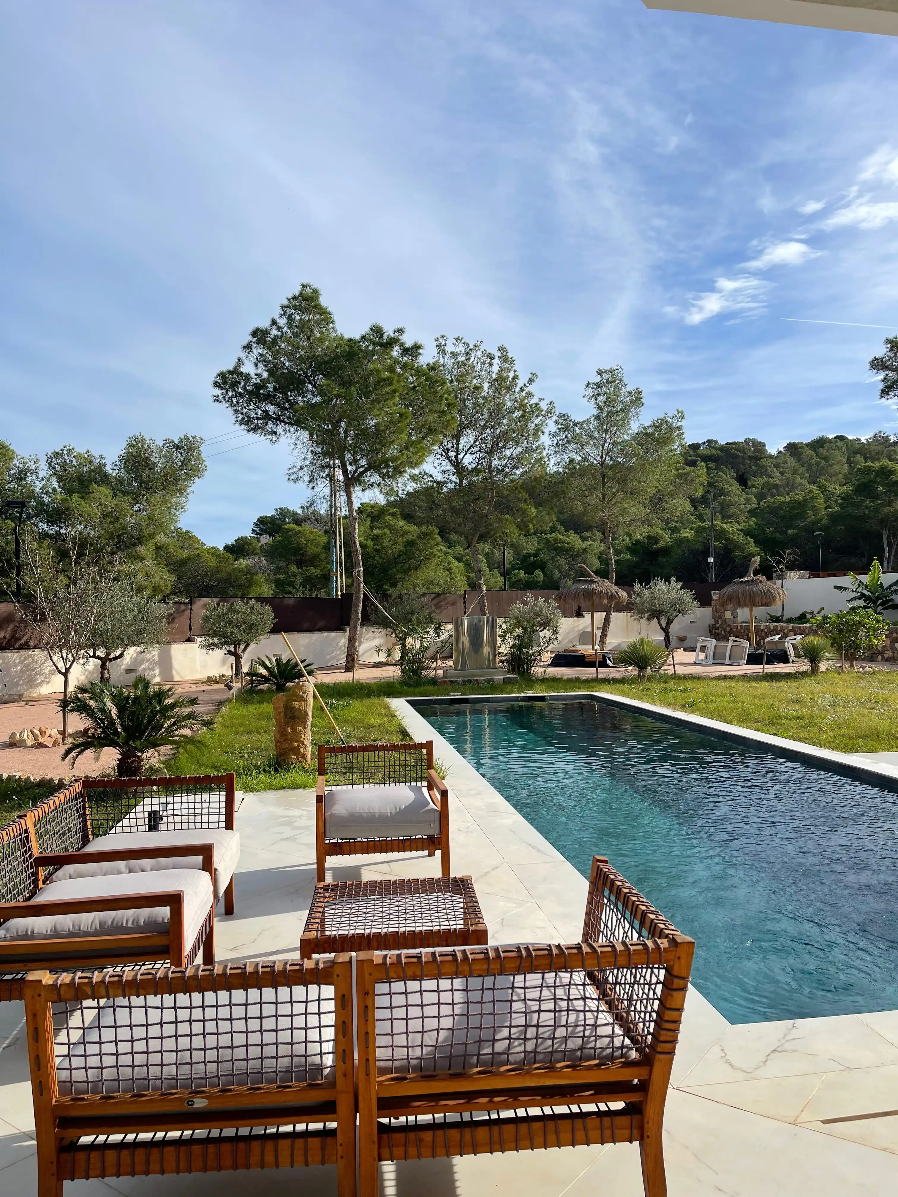 Le Salon de Jardin & La Piscine